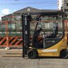Xe nâng hàng 1 tấn chạy điện ngồi lái Komatsu FB10-12