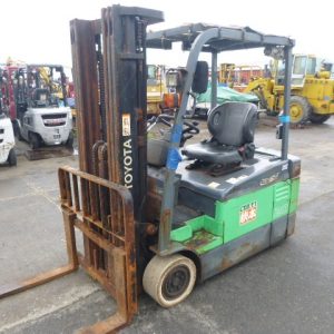 Xe nâng điện ngồi lái 2 tấn Toyota 7FBE20