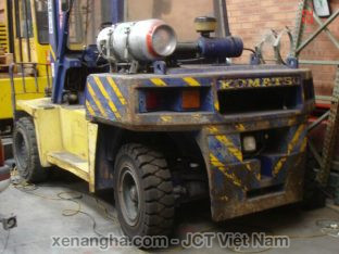 Xe nâng hàng 6 tấn chạy gas Komatsu FG60