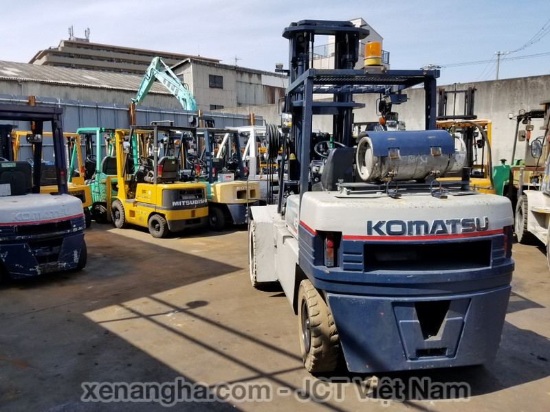 Xe nâng hàng chạy gas 4.5 tấn Komatsu FG45